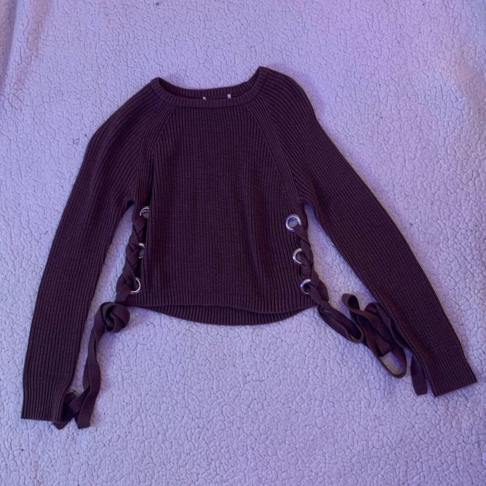 TRENDY PURPLE SWEATER
